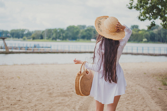 Torba damska SŁOMIANA okrągła BOHO beżowa