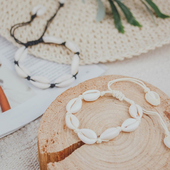 BRANSOLETKA damska sznurek MUSZLE muszelki KREMOWA