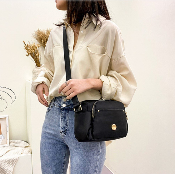 TOREBKA mała miejska torba LISTONOSZKA na ramię damska MŁODZIEŻOWA