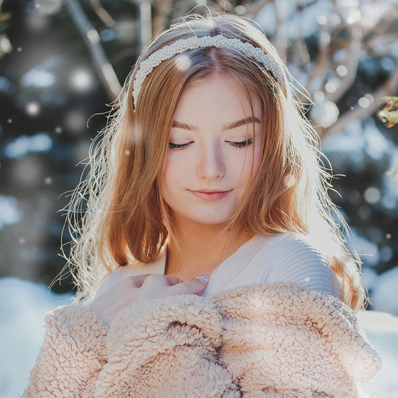 OPASKA DO WŁOSÓW perłowa PEREŁKI sztywna